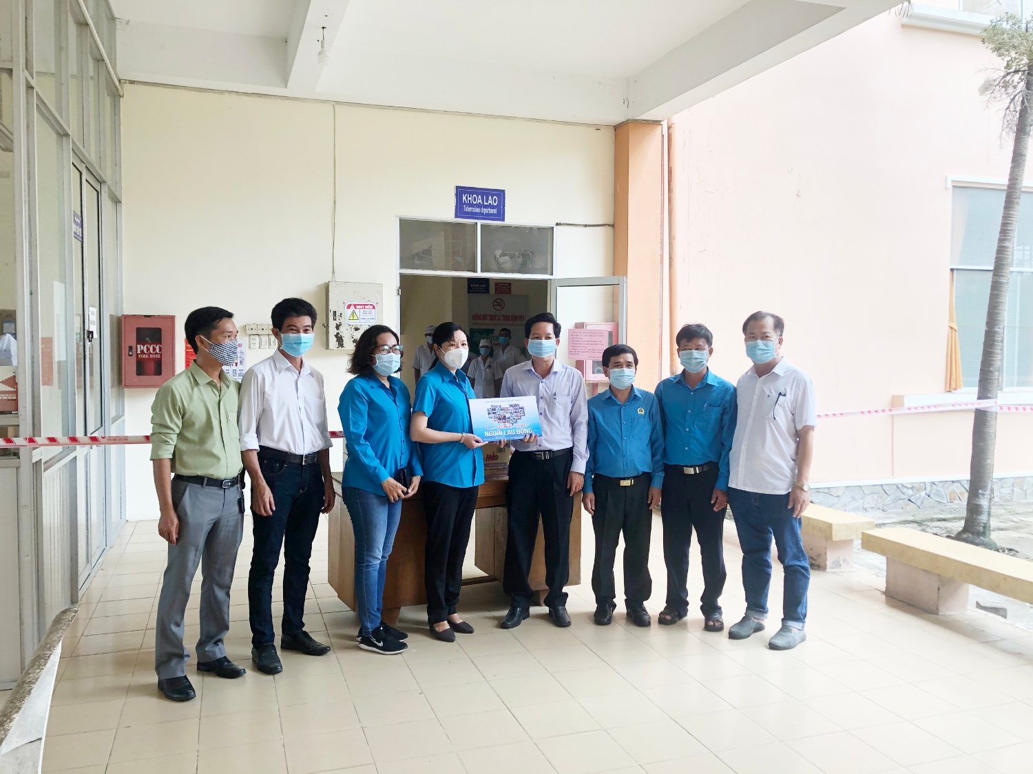 z2497072055412 adefa3b0916de7749134a77f3062b396